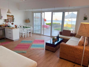 Relaxing Beachfront Chalet